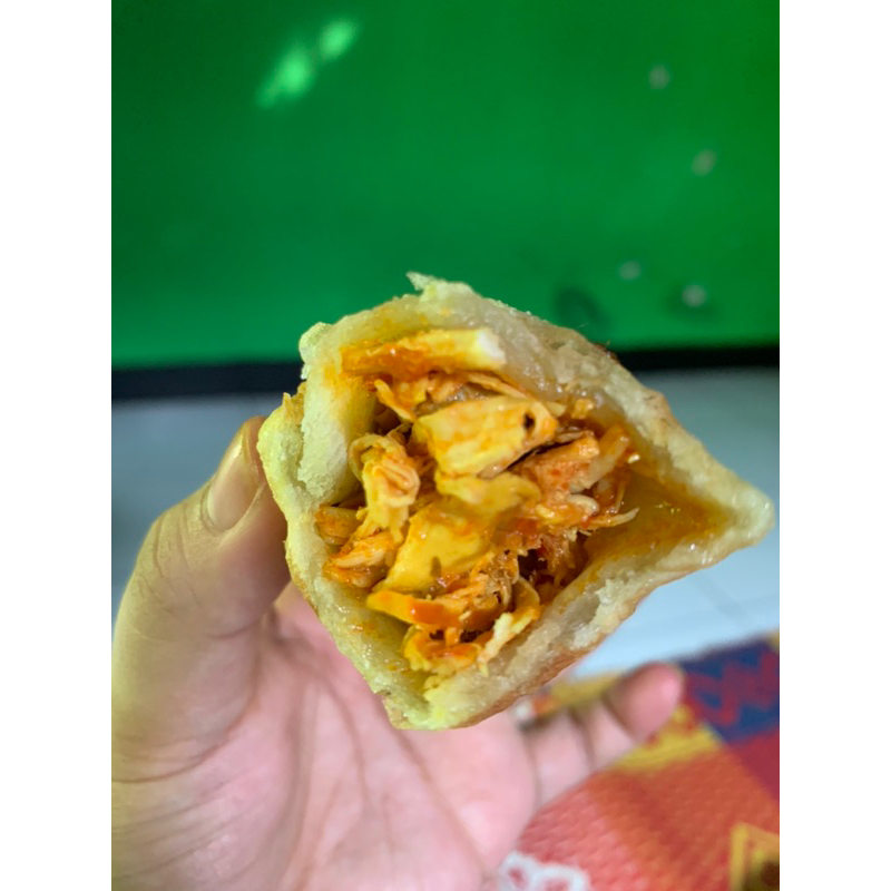 

CIRENG ISI AYAM SUWIR RASA PEDAS DAN ORIGINAL