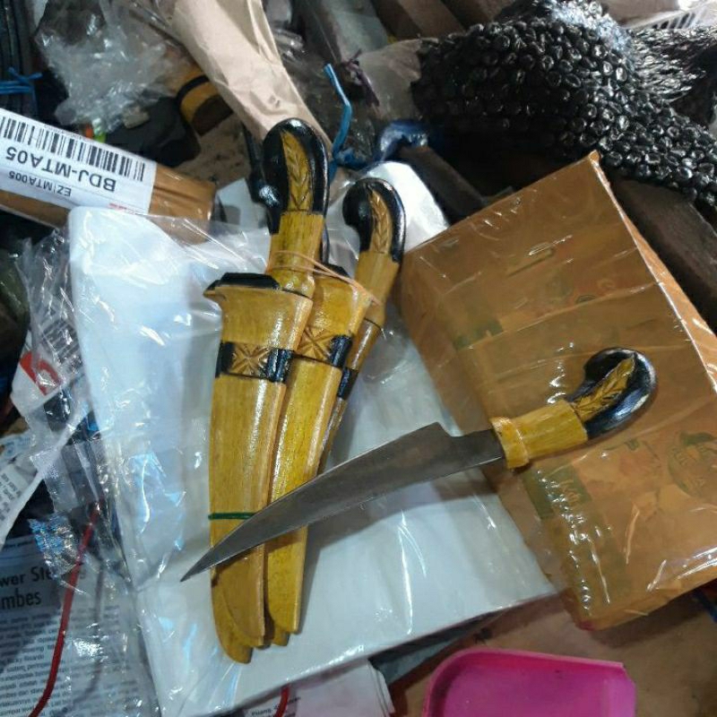 pisau dapur sarung kayu