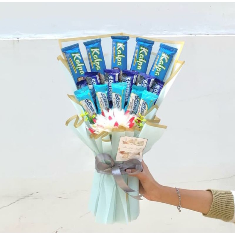 

Bouquet snack / bucket snack / buket snack premium cocok untuk hadiah wisuda / graduation / ulang tahun / anniversary / birthday kualitas premium, estetik