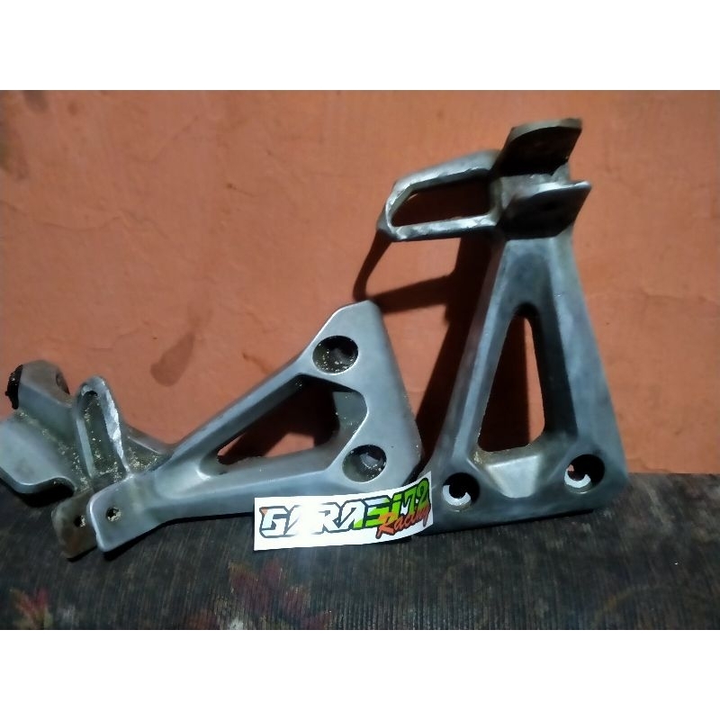 step belakang Revo absolute copotan
