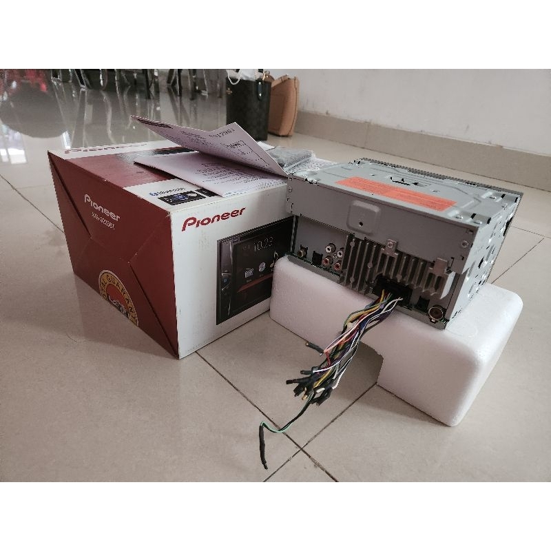 head unit pioneer AVH - G225BT