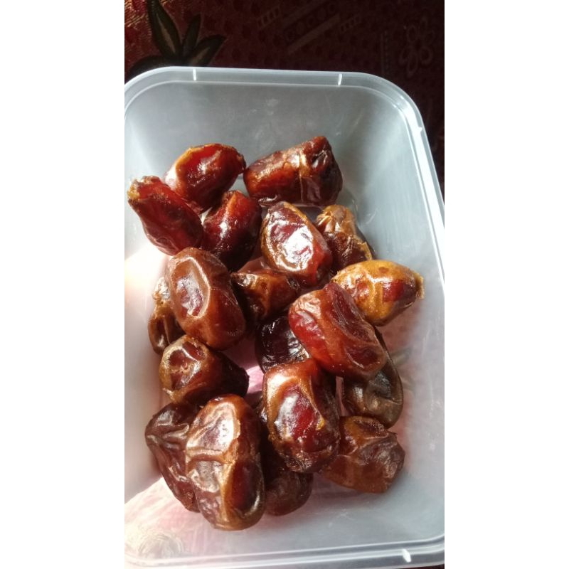 

Kurma Khalas Mesir 1/2 kg