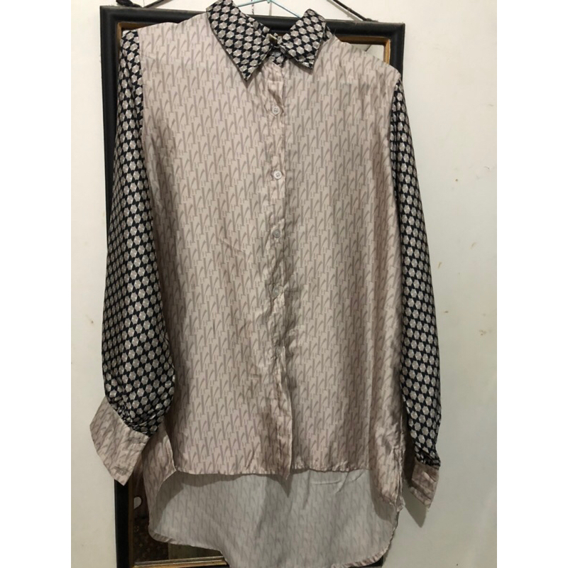 MONOGRAM BLOUSE VANILLA HIJAB - KHAKI