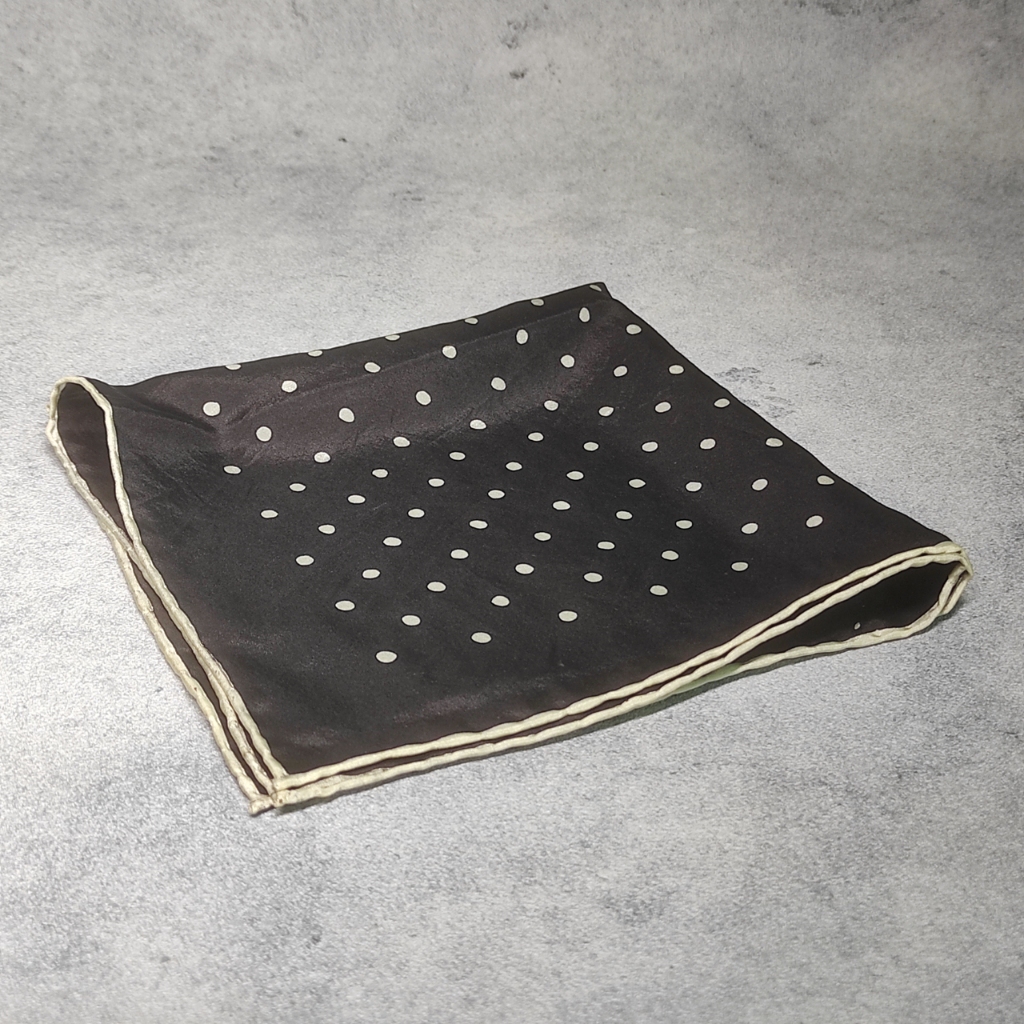Pocket Sqaure Batik Dot Black | Sapu Tangan Jas Hitam Dot