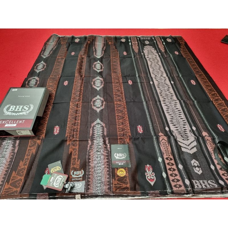 Sarung BHS Excellent Silver Motif Jacquard Gunung Krakatau Hitam Coklat