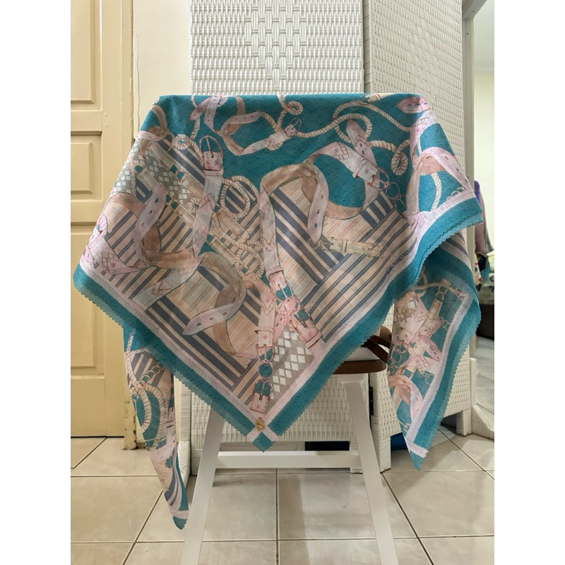 chain 2 la bella-lagoon buttonscarves