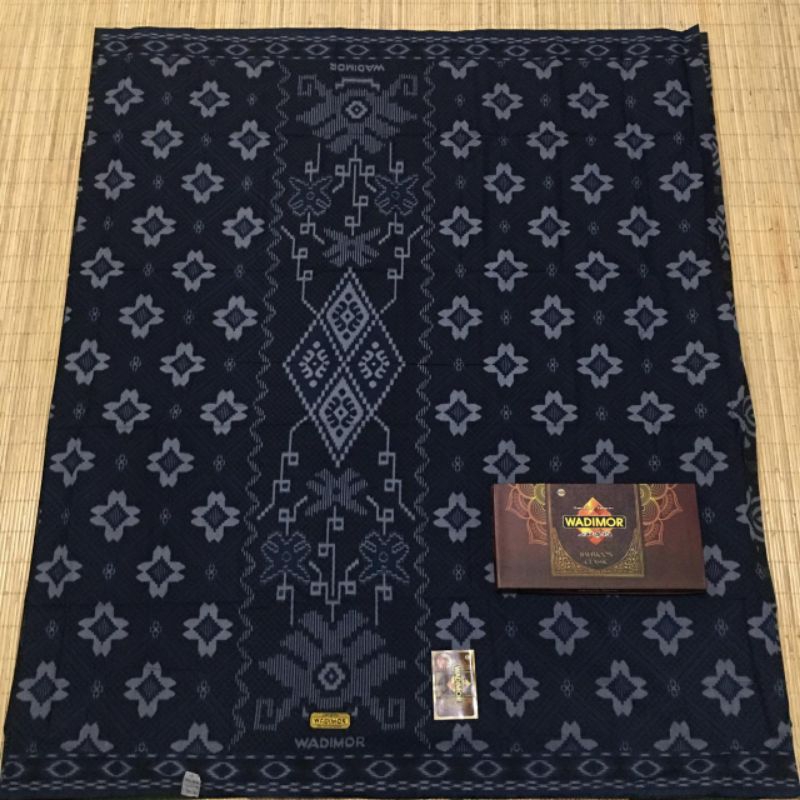 SARUNG WADIMOR BALIMOON CLASSIC DAN WADIMOR BALI KEMBANG
