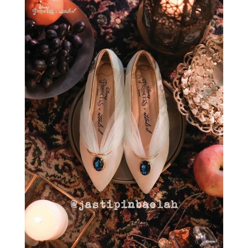 [PELUNASAN] Ittaherl X Disney Princess Jasmine : Arabian Night Maxi Pointy Sapphire sz 37 41