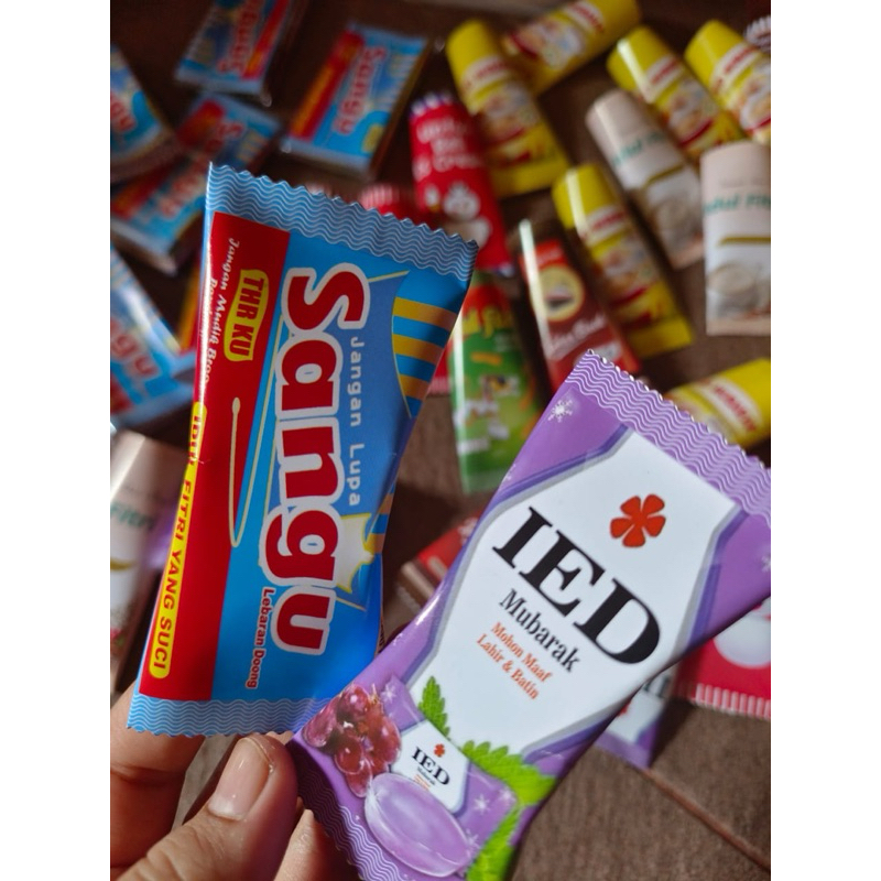 

amplop thr bentuk permen isi 20