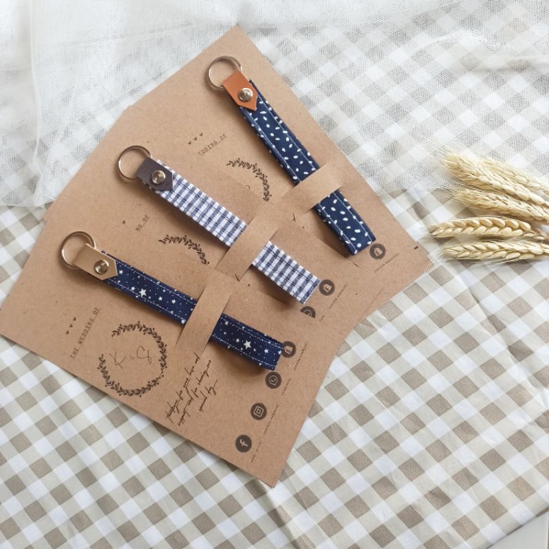 SOUVENIR GANCI/GANCI TANPA ALAS KERTAS/ GANTUNGAN KUNCI