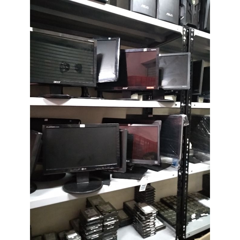 Lcd Monitor 16 Inch wide Mrek Campur  Normal garansi