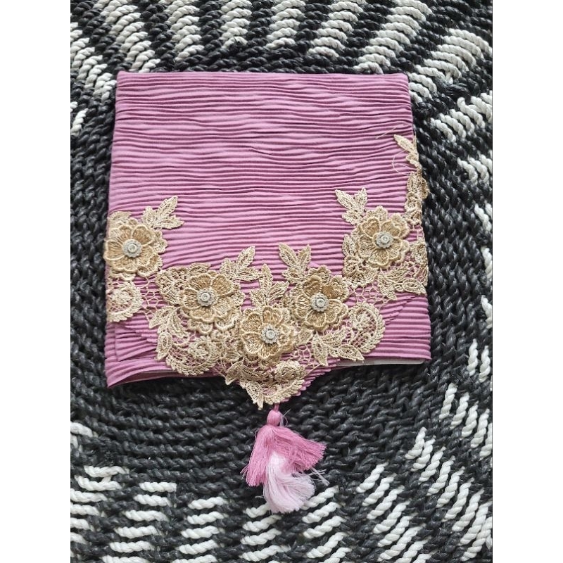 (Best seller)Grosir kerudung segiempat plisket renda || hijab segi empat plisket bordir orignal || h