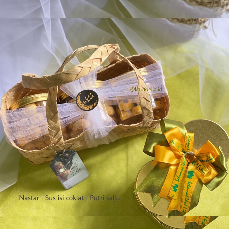 

hampers lebaran parcel nastar kue kering putri salju besek