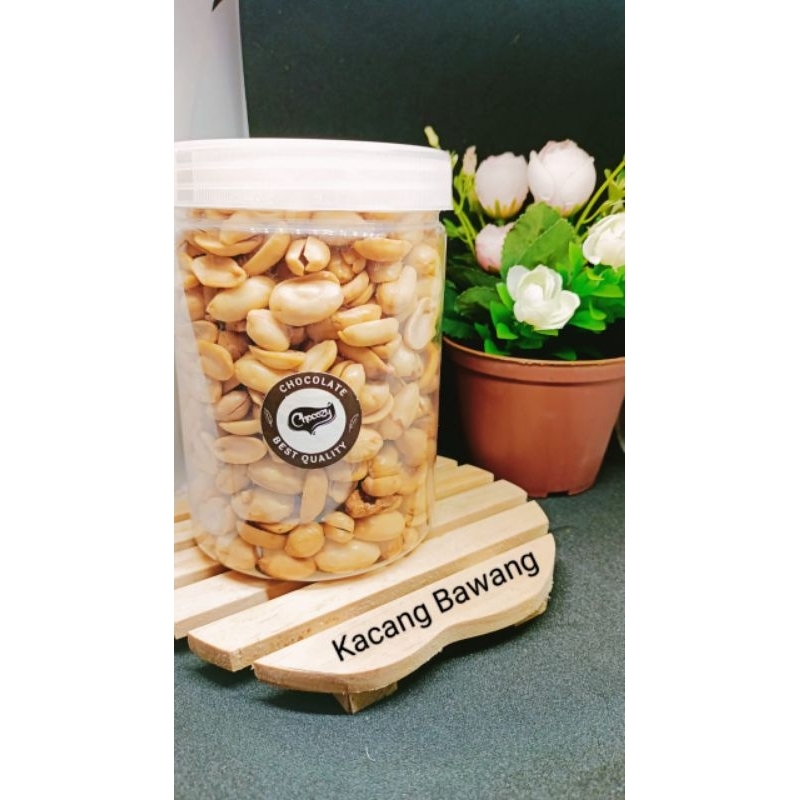 

Kacang Bawang toples800ML