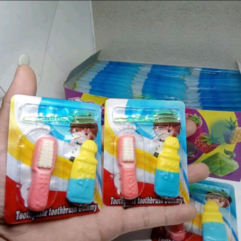 

PERMEN LUNAK NEW SMILE GUMMI SOFFIES BENTUK PASTA GIGI