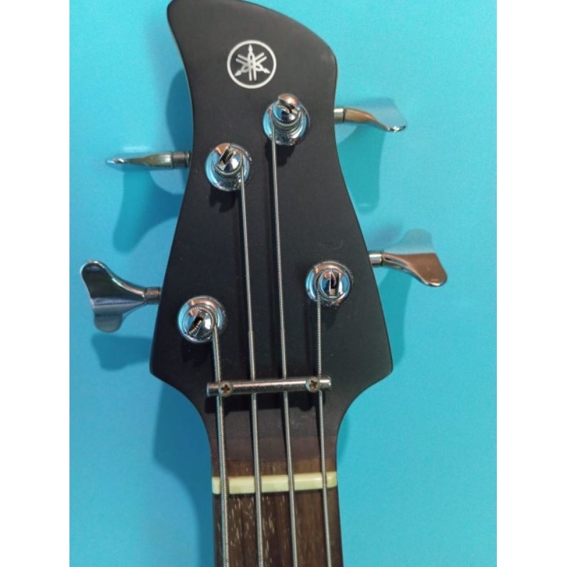 Gitar Bass Yamaha TRBX174