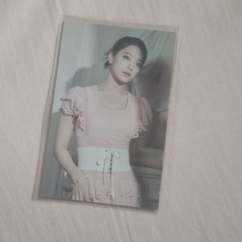 Minicard Saerom fromis_9 Before Midnight Guest