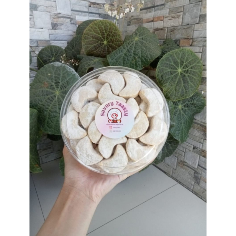 

Savory Kue Kering Salju Home Made Bahan Kualitas Premium Cocok Untuk Hidangan Lebaran