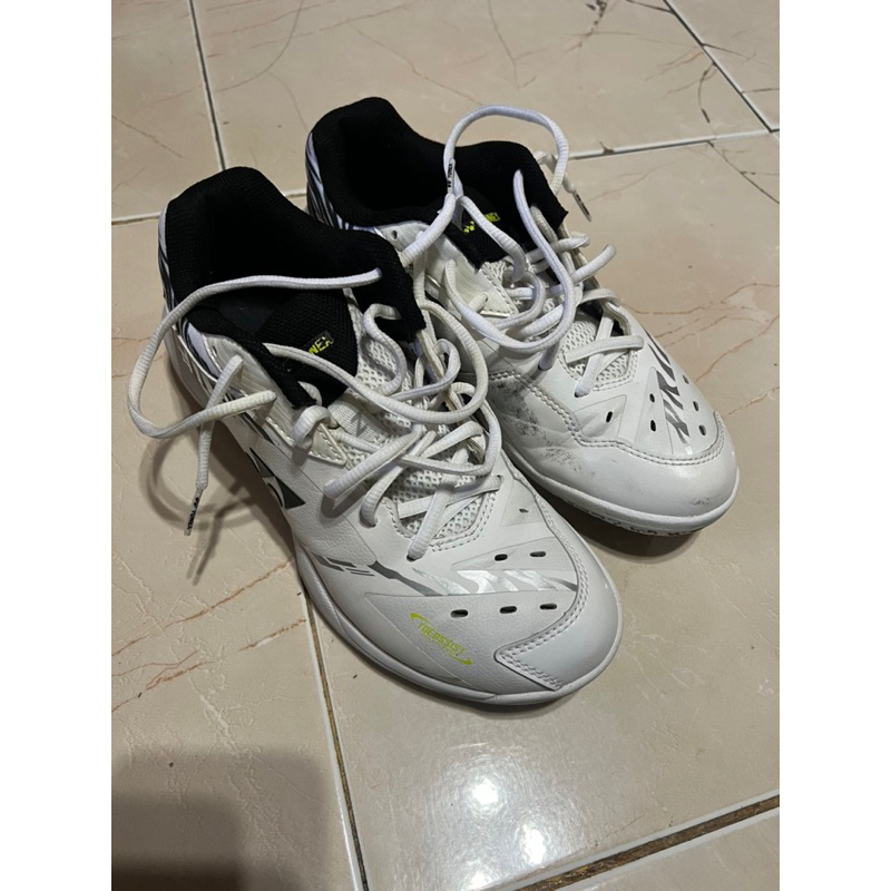 Yonex SHB 65 z3 Kento Momota White Tiger ORI