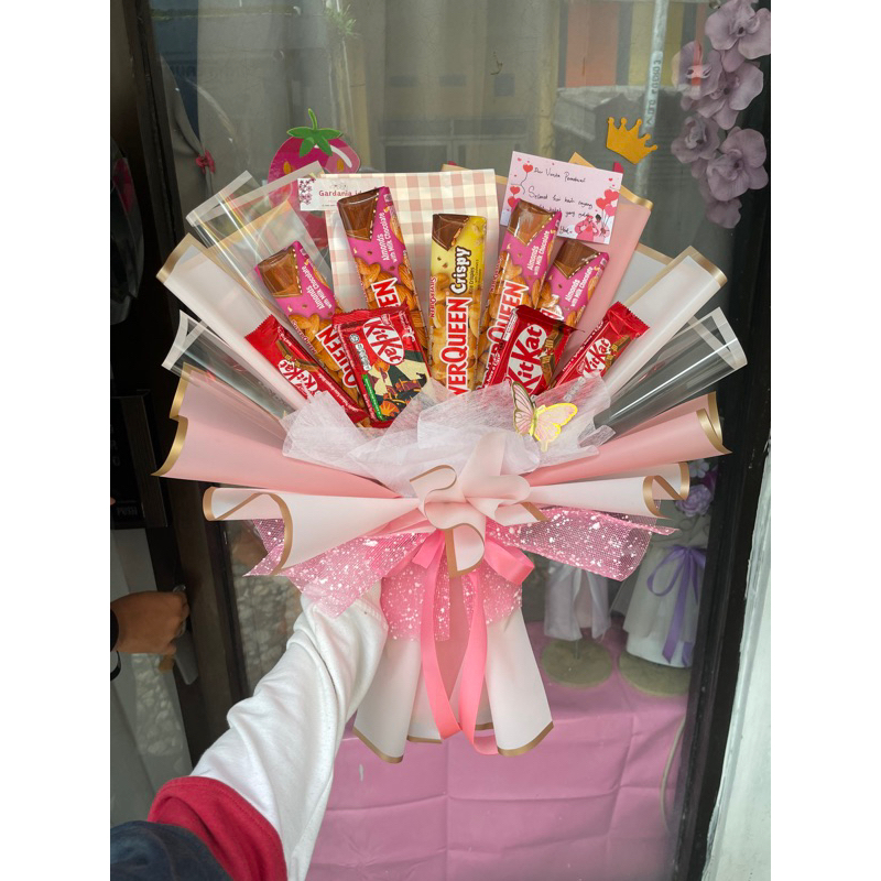 

[READY STOCK] INSTANT BOUQUET VALENTINE | BOUQUET COKLAT | BOUQUET WISUDA | BOUQUET SNACK | BOUQUET ARTIFICIAL | BUKET ARTIFICIAL | BUKET KUPU KUPU | BUKET BUNGA | BUKET HOLOGRAM | MINI BOUQUET / PIPE BOUQUET | PIPECLEANER | HADIAH WISUDA | BUKET MURAH