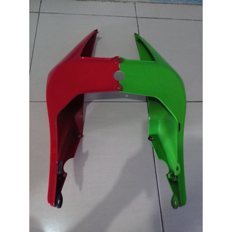 bodi belakang ninja 250 karbu original