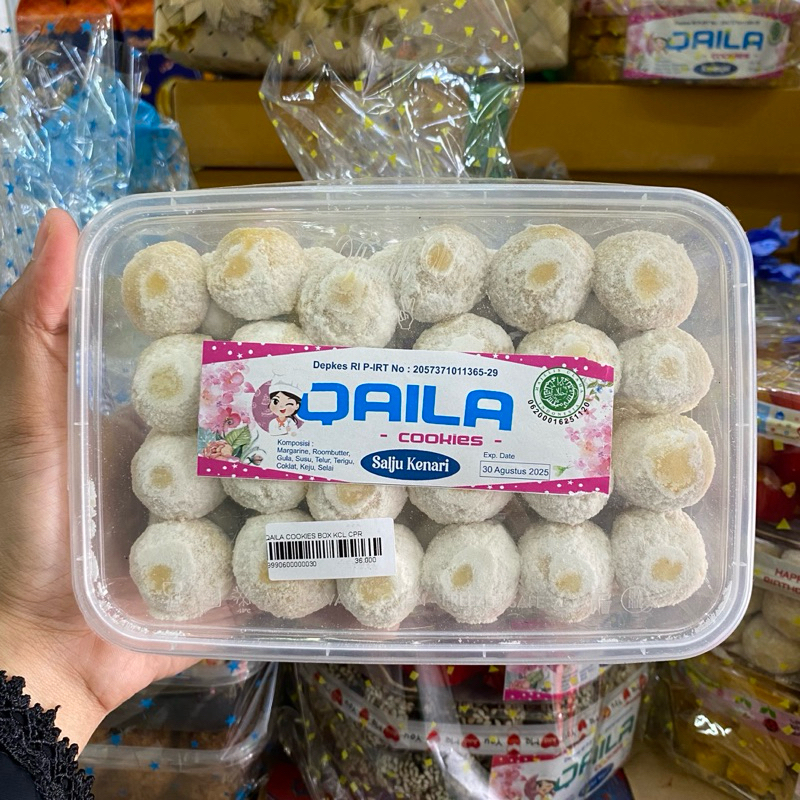 

Qaila Cookies Box Kecil Salju Kenari