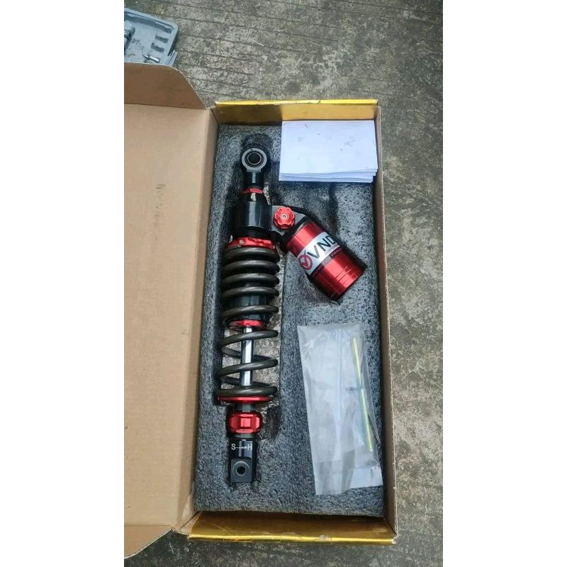 Shockbreaker belakang VND AK777 B1 Red UK 330mm