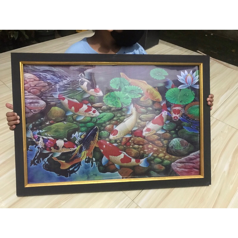 hiasan dinding gambar ikan Koi  plus bingkai