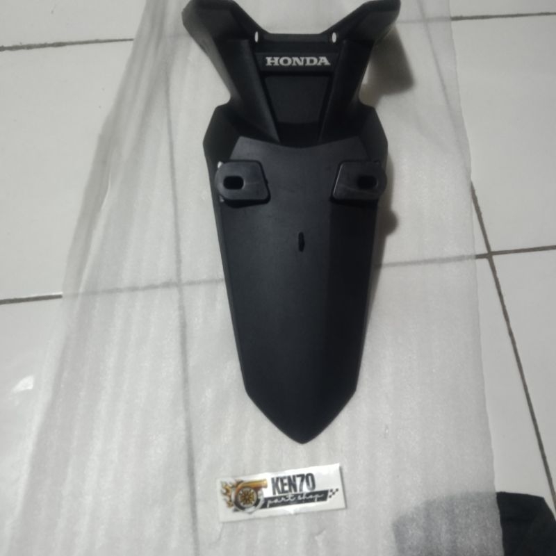 spakbor belakang Honda cs1 original