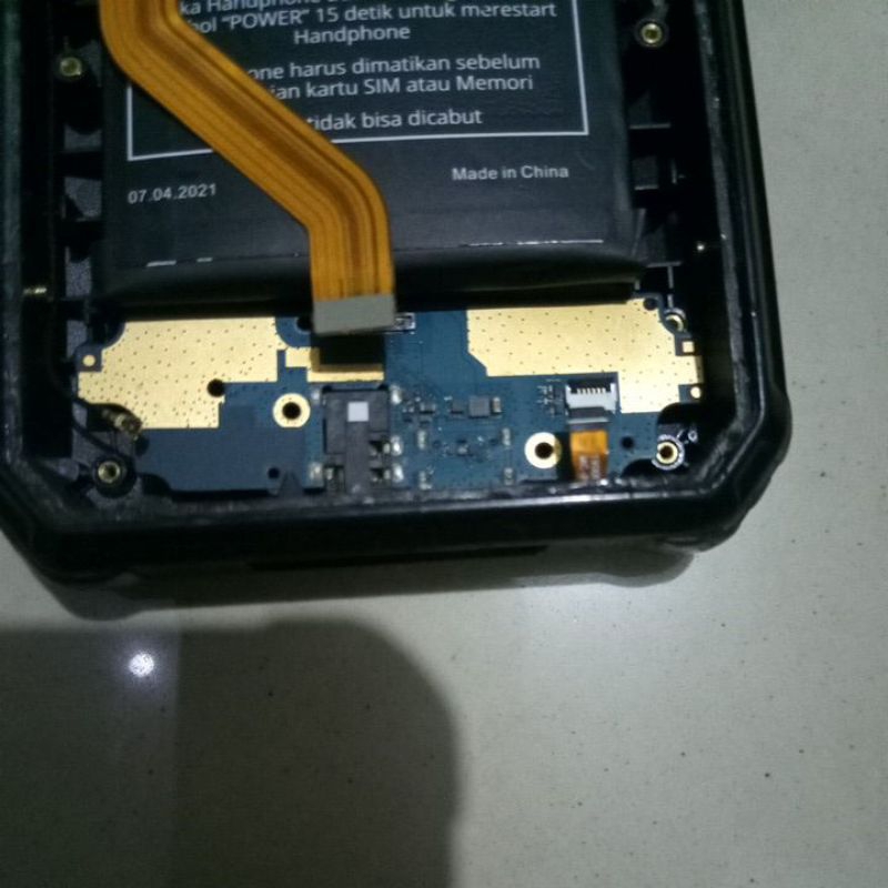 Konektor charger dan kamera belakang luna warrior G6E