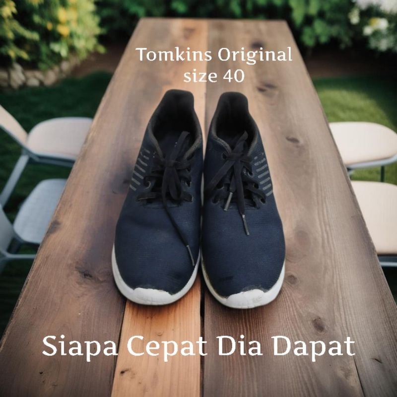 SEPATU LAKI ORIGINAL STORE TOMKINS REALPICT SNEAKERS