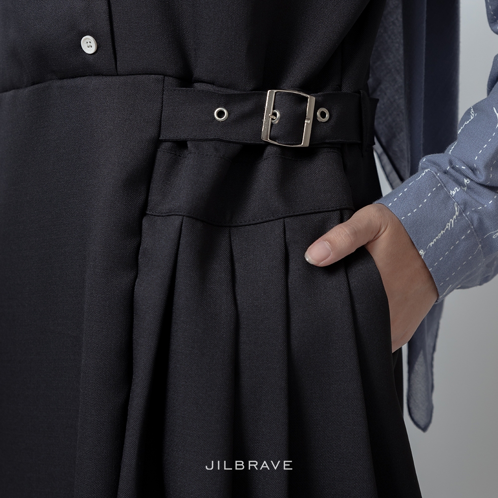 JILBRAVE Maggie Overall Gamis Casual Lebaran Inner Rayon Motif Monogram Premium Raya Collection-4