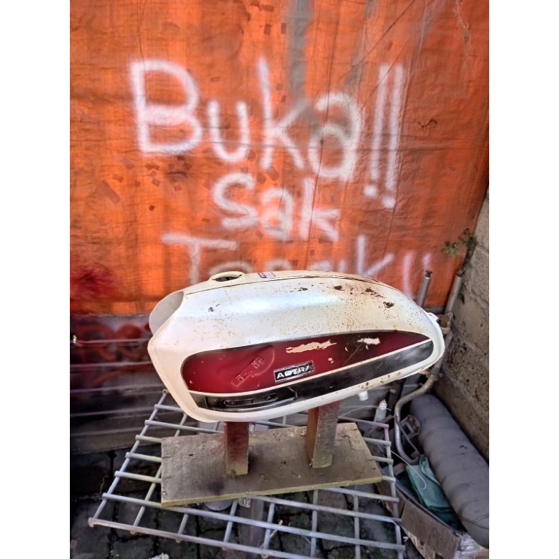 tangki CB100 bladus mirip original bahan doraemon