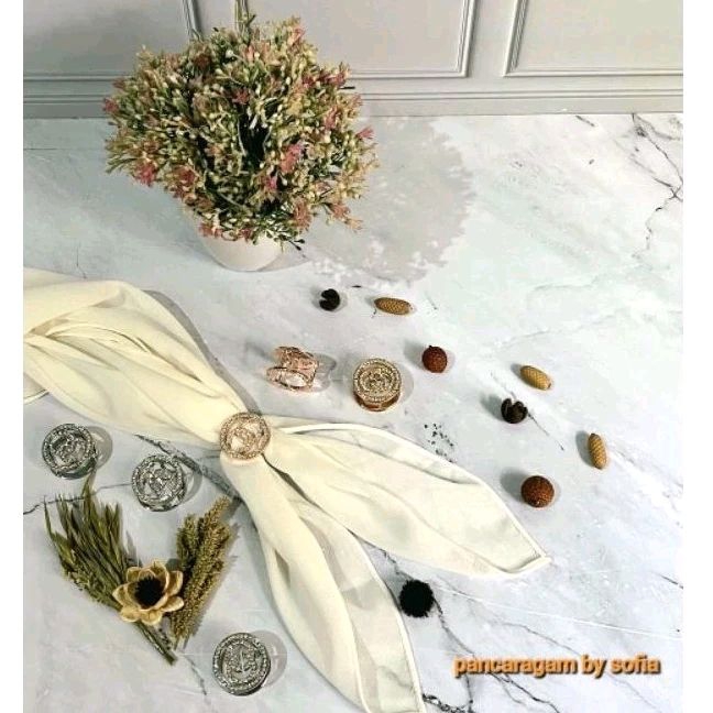 Ring atau kolong jilbab premium channel gucci dan lv /bros cincin permata