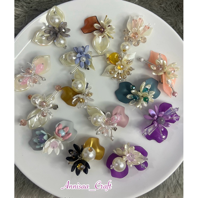 Bross| Bross cantik| Bross kristal| Bross Hijab| Bross Murah| Brooch| Bross Bunga