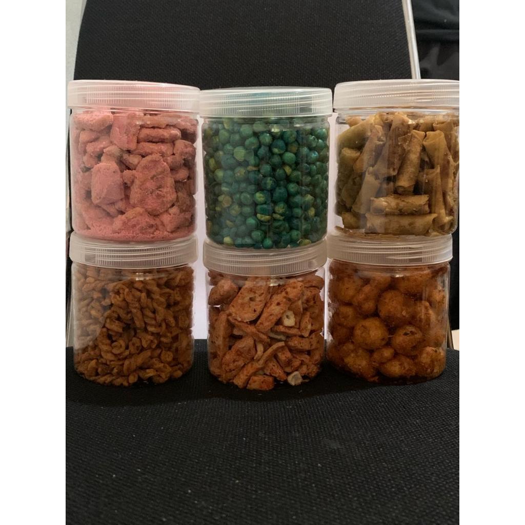 

Cemilan dan Aneka Snack Toples Murah Meriah/Hampers Lebaran/Snack Hemat
