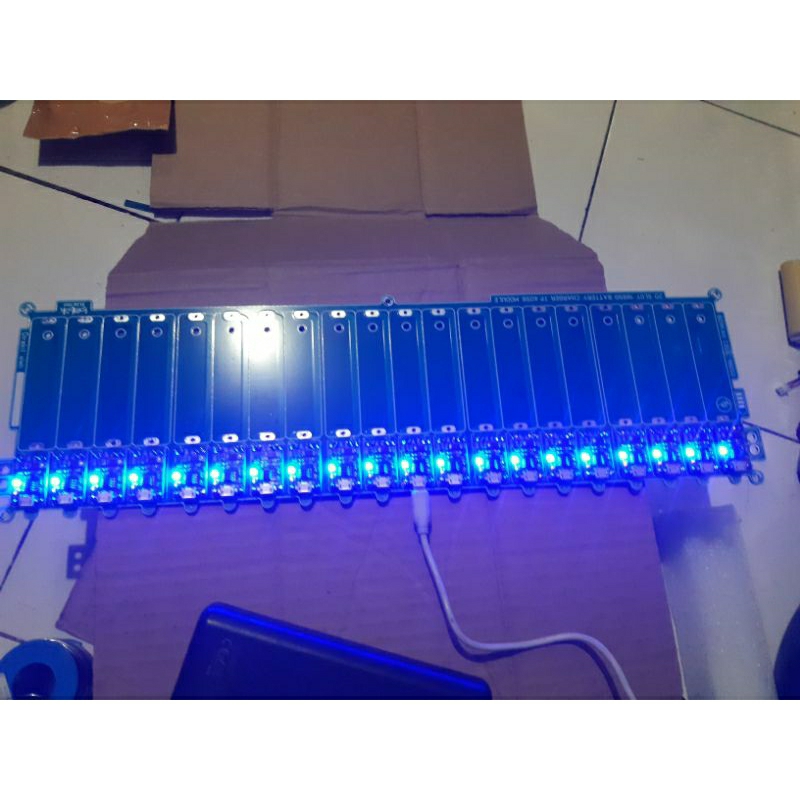 Kit Charger Rakitan baterai 18650 20 slot TP4056 Protec