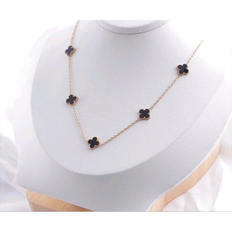 Kalung Titanium Liontin Bunga Clover BESAR & KECIL