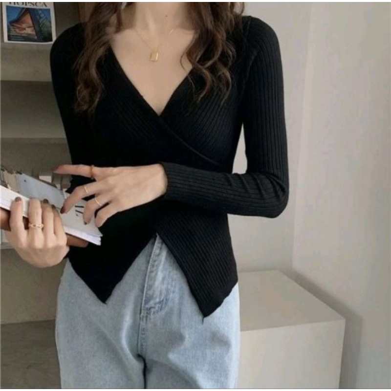 PRELOVED SWEETEAR WANITA V-NECK GAYA KOREA