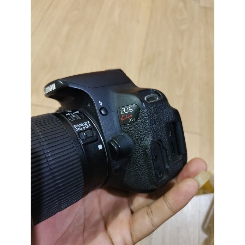 canon Kiss X7i / 700D + kit