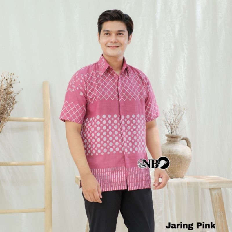 Hem batik pria lengan pendek warna pink dusty