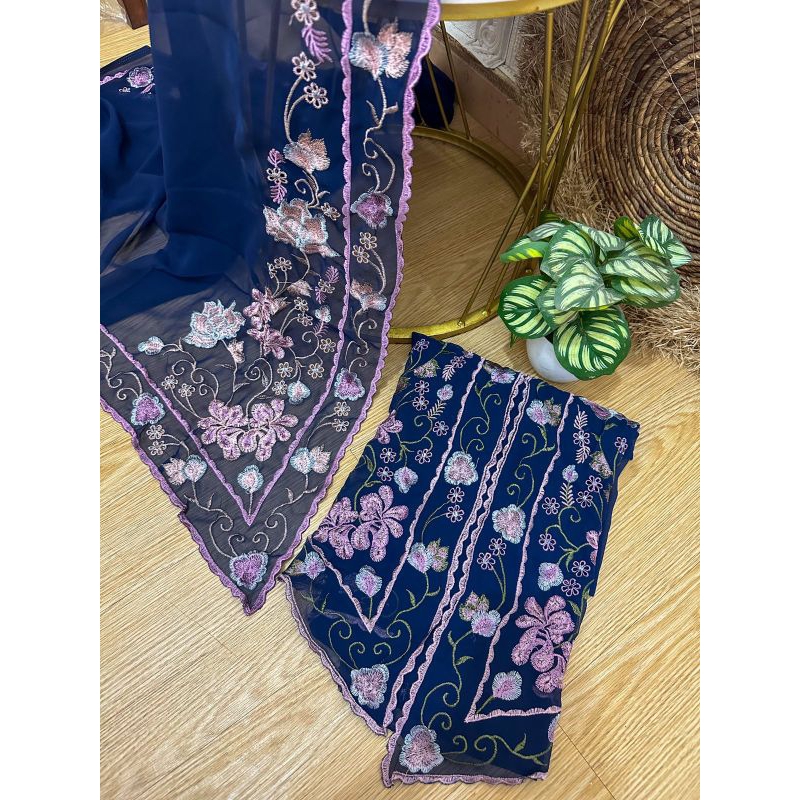 KAIN KEBAYA SUTRA CREPE BORDIR MERAK