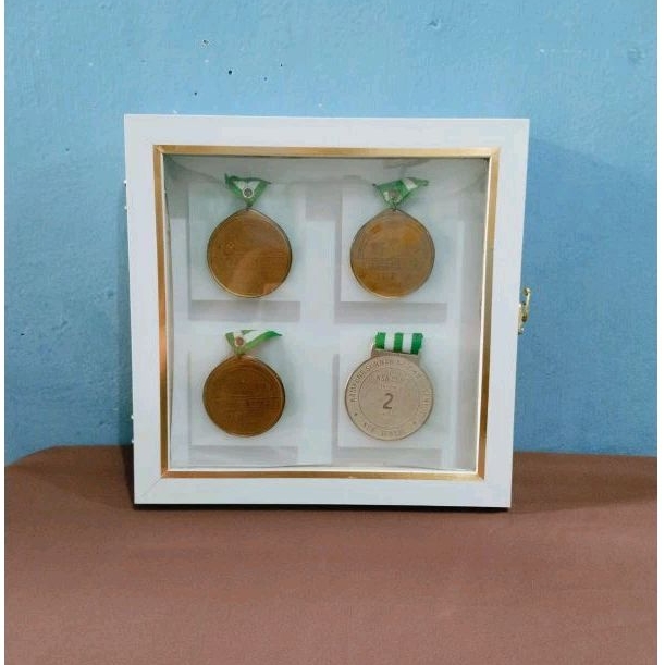 Frame Medali Minimalis Modern / Bingkai Medali/Figura