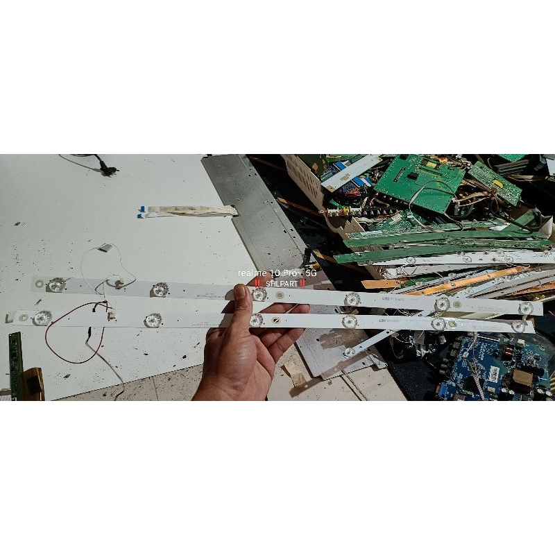 BL BACKLIGHT LAMPU LED TV CHANGHONG LED32E6000T 32E6000T