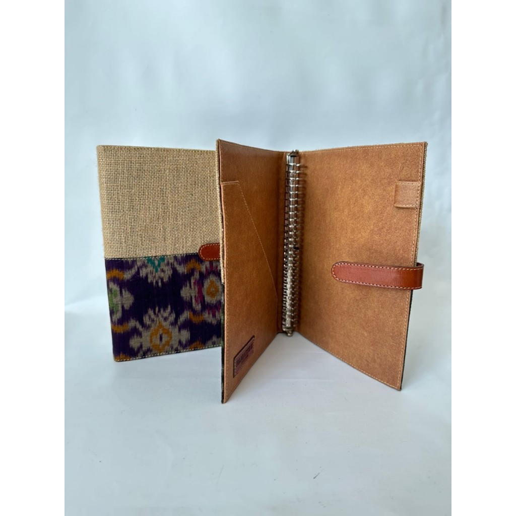

Damar Binder - Binder Unik By Namaste 21 Handmade