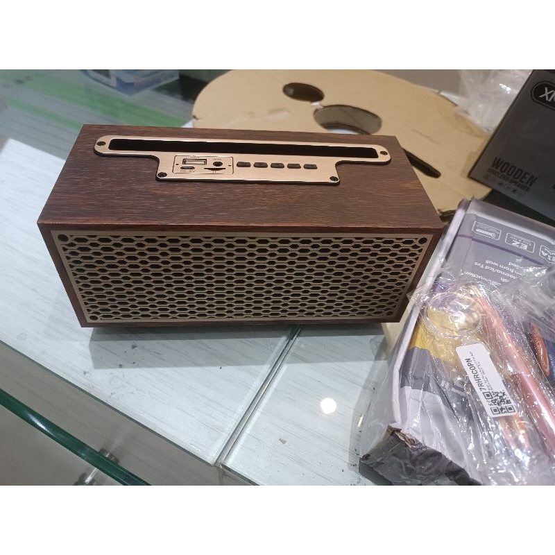 Speaker Wireless Bluetooth Handsfree portable speaker bluetooth retro classic vintage Card Mic USB