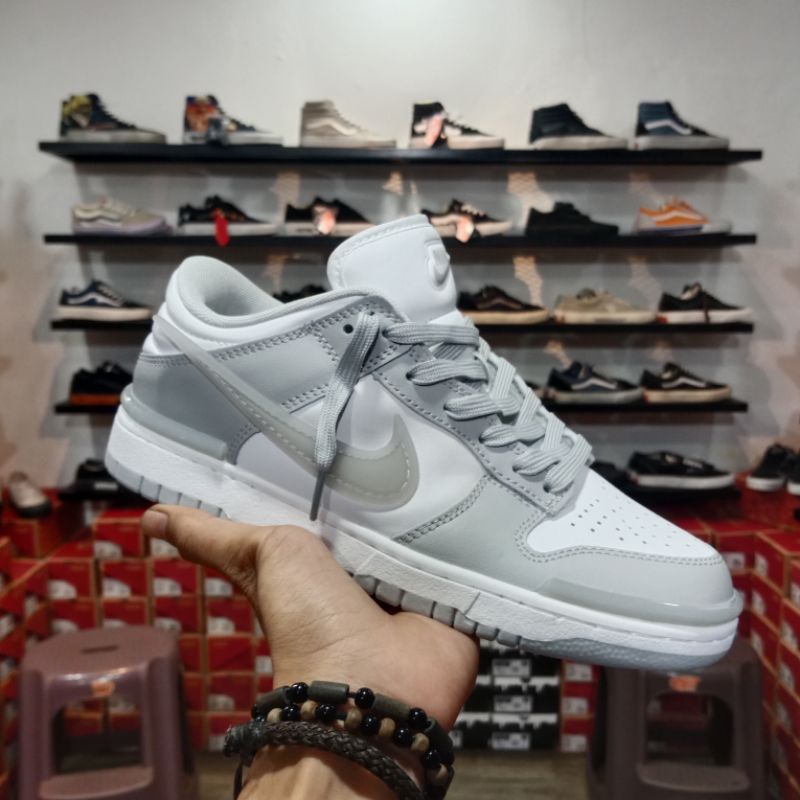 SB DUNK TWIST GREY WHITE