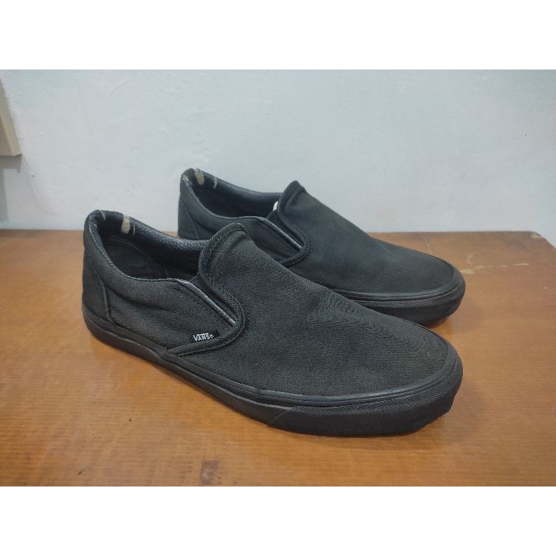 Vans Slip On Full Black - Sepatu Second Preloved