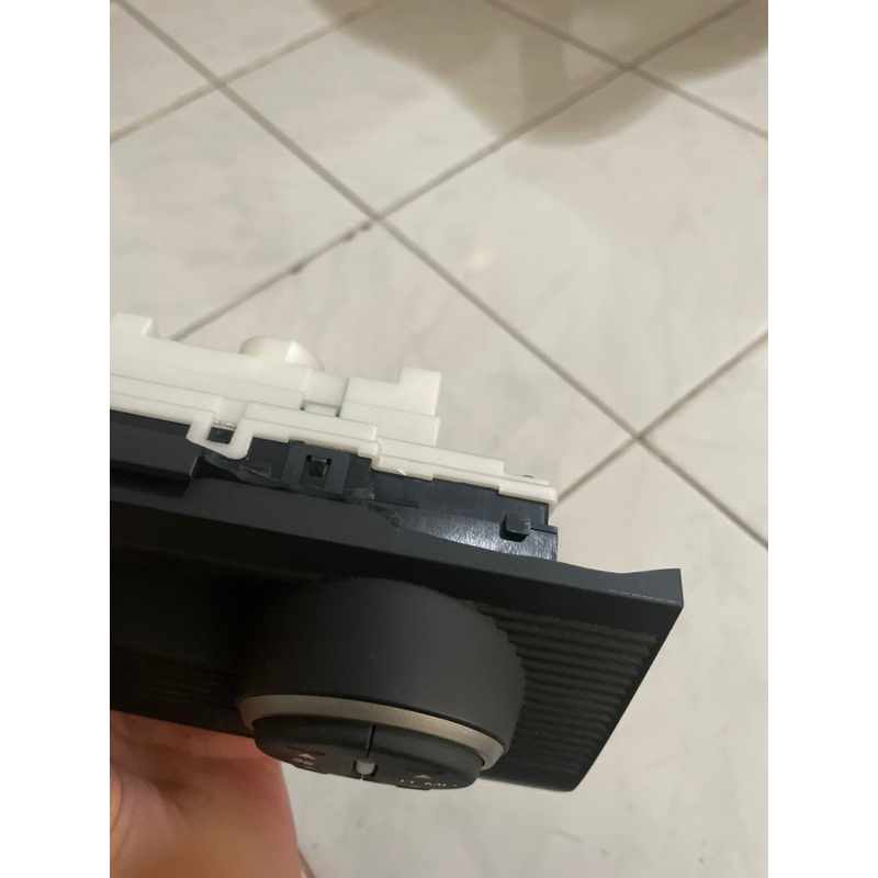 Panel AC FREED Digital (minus patah sedikit)