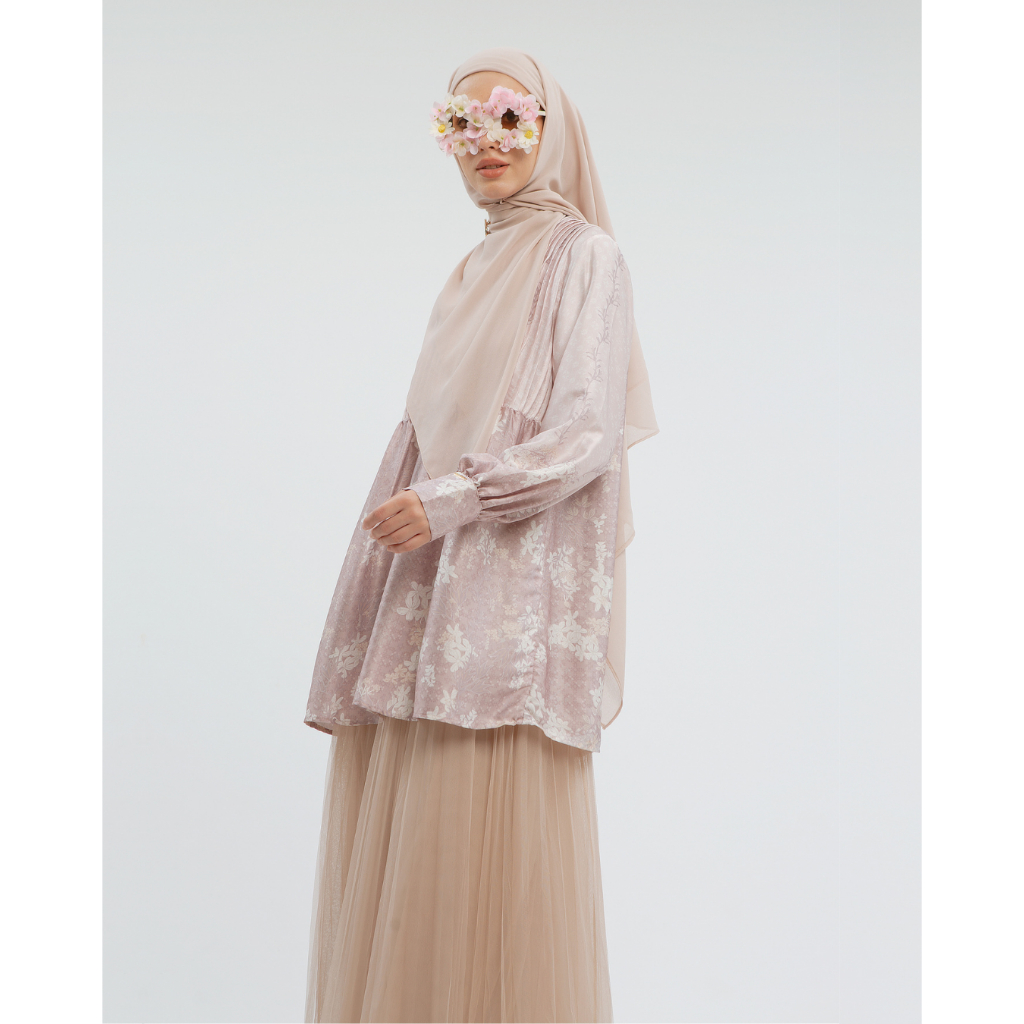 Cottoncut Alaia Blouse Mom Atasan Blus Muslim Wanita Motif Sarimbit Lebaran Keluarga Blus Ibu